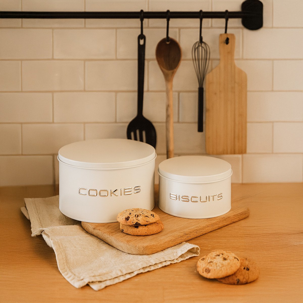 Aulica White And Silver Cookie Tins Set Of 2 product view 2