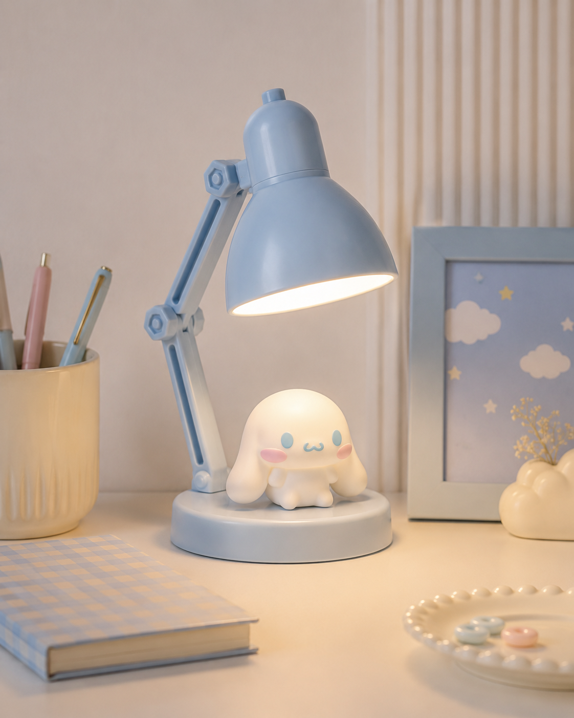 Sanrio Cinnamoroll USB Mini Desk Lamp front view